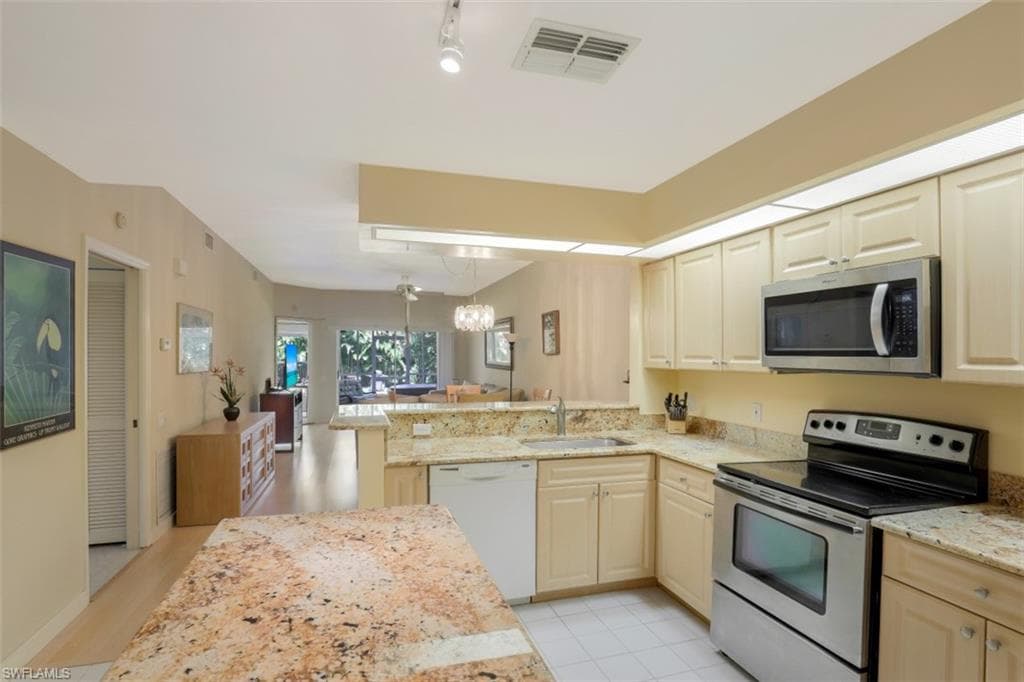 3900 Leeward Passage CT N 103 BONITA SPRINGS, FL 34134