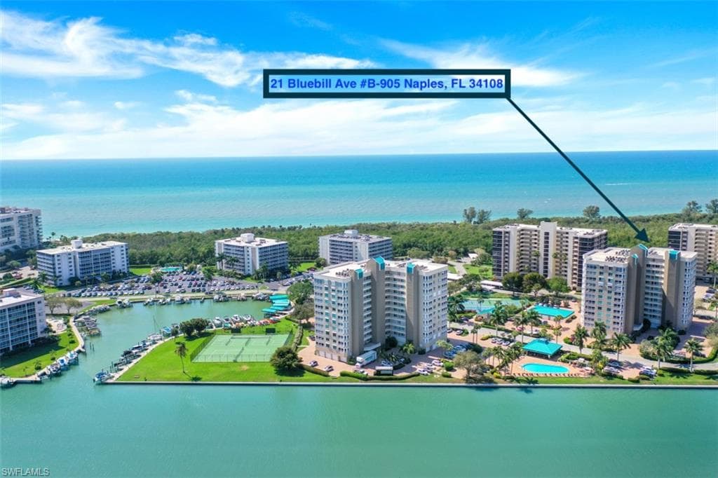 21 Bluebill AVE B-905 NAPLES, FL 34108