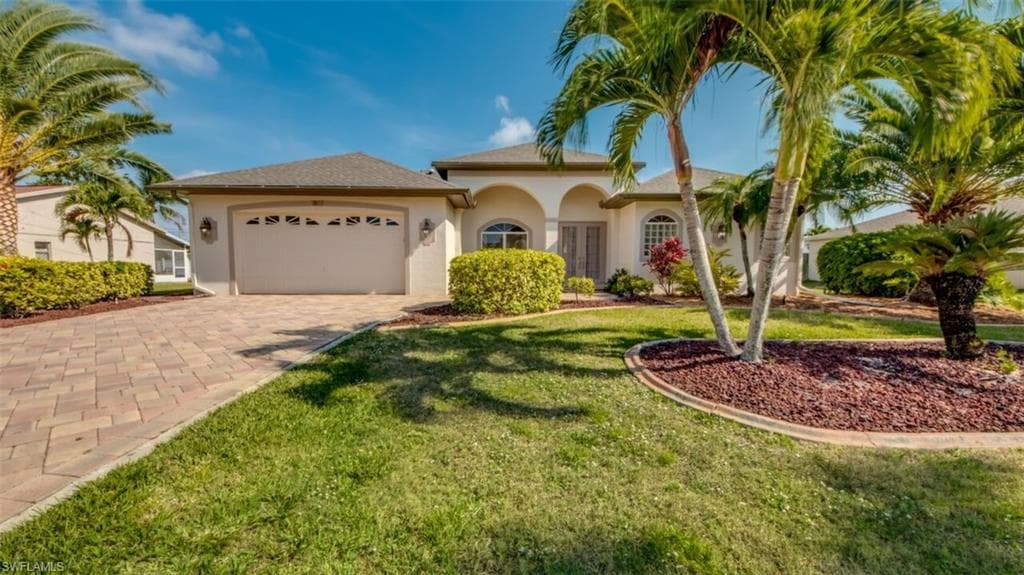 1807 SE 20th LN CAPE CORAL, FL 33990