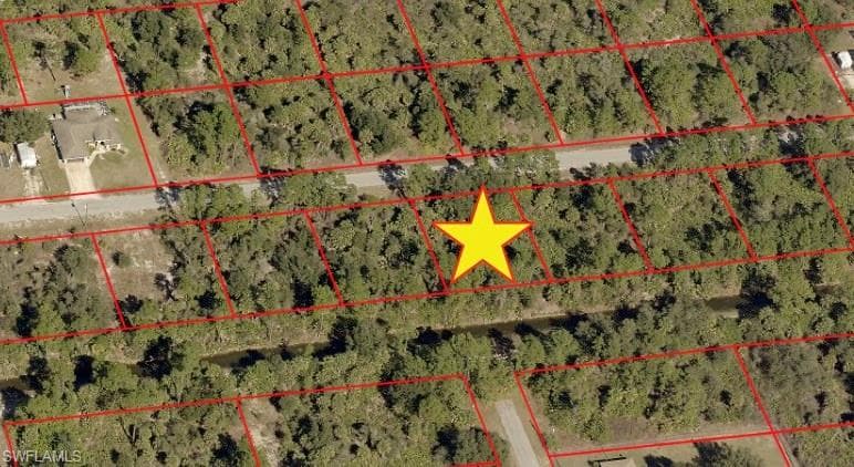 4216 E 24th ST ALVA, FL 33920