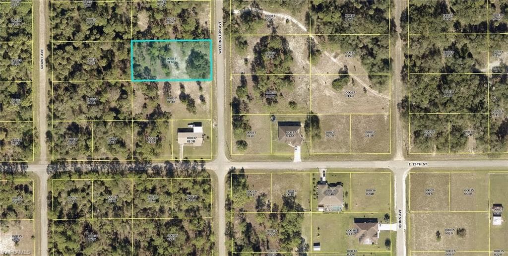 1505 WELLINGTON AVE LEHIGH ACRES, FL 33972
