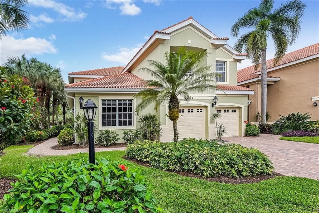 2264 Ashton Oaks LN 4-101 NAPLES, FL 34109