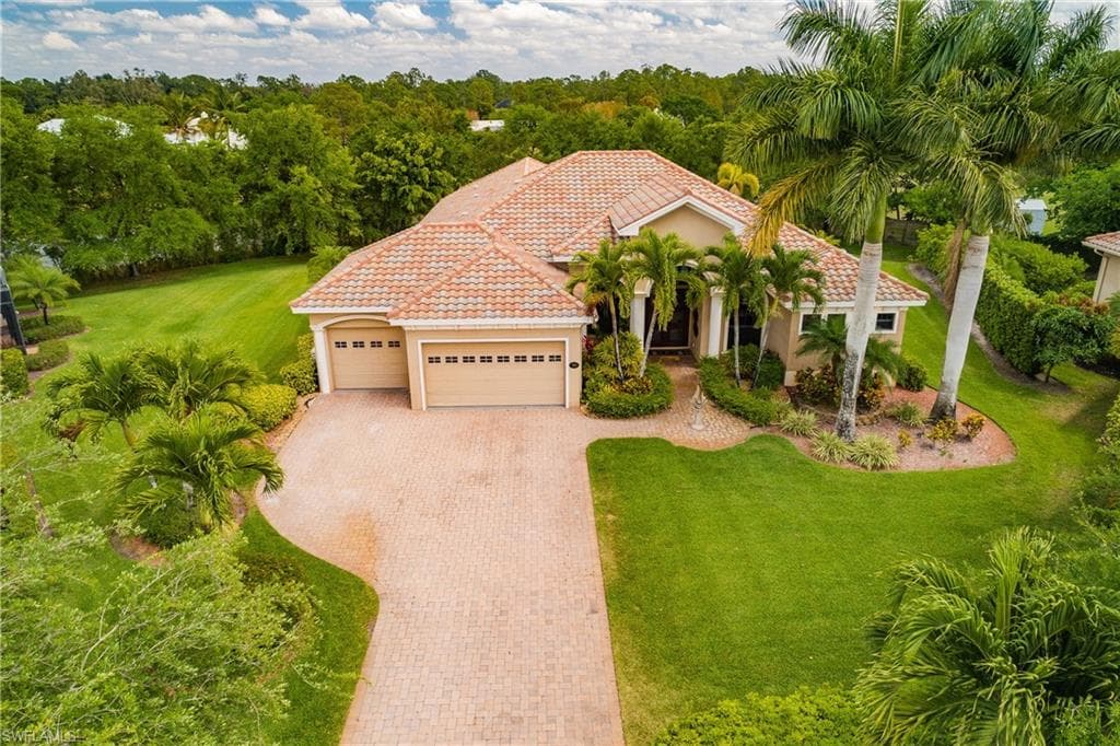 983 Tivoli DR NAPLES, FL 34104