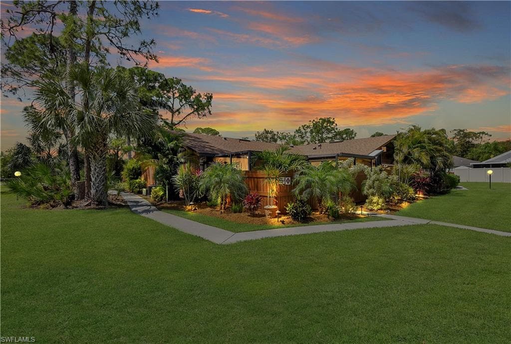 5561 Foxlake DR NORTH FORT MYERS, FL 33917