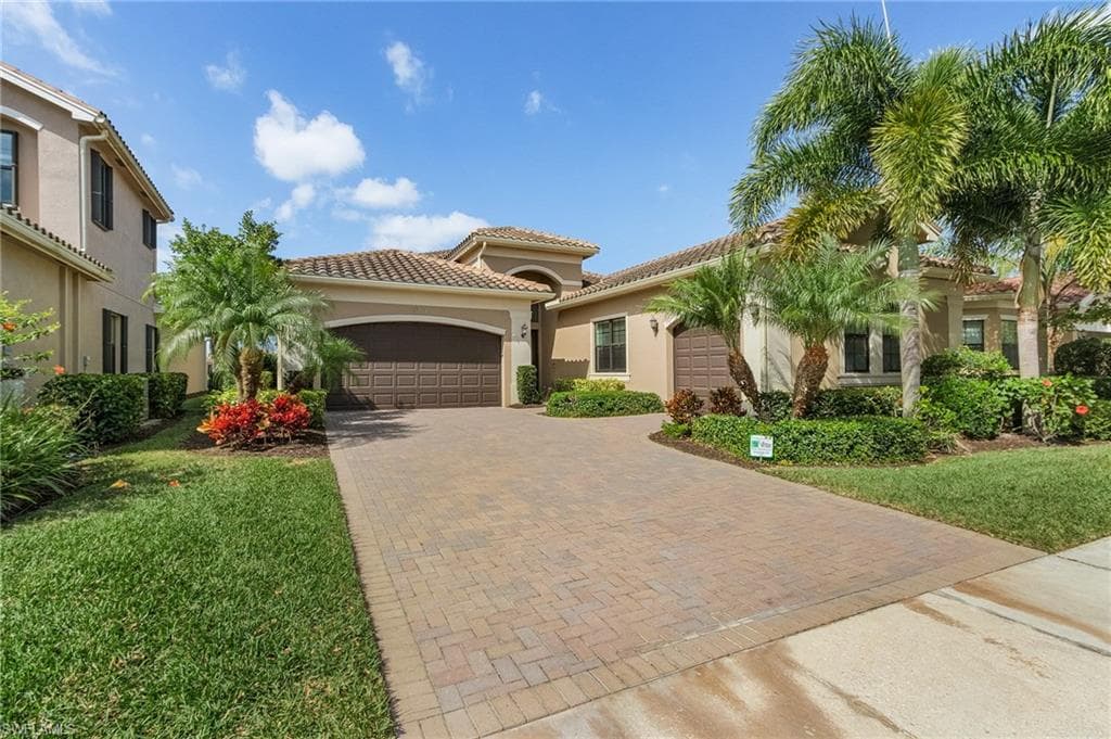11708 Stonecreek CIR FORT MYERS, FL 33913