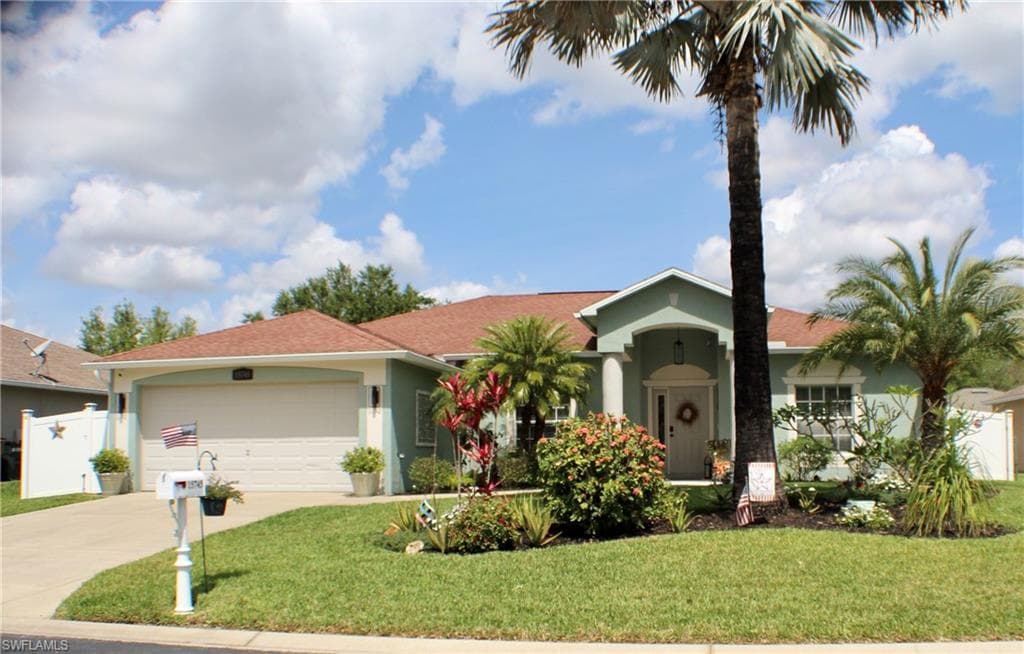 15745 Sunny Crest LN FORT MYERS, FL 33905