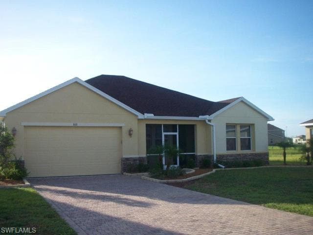 8021 Allamanda CT LEHIGH ACRES, FL 33972