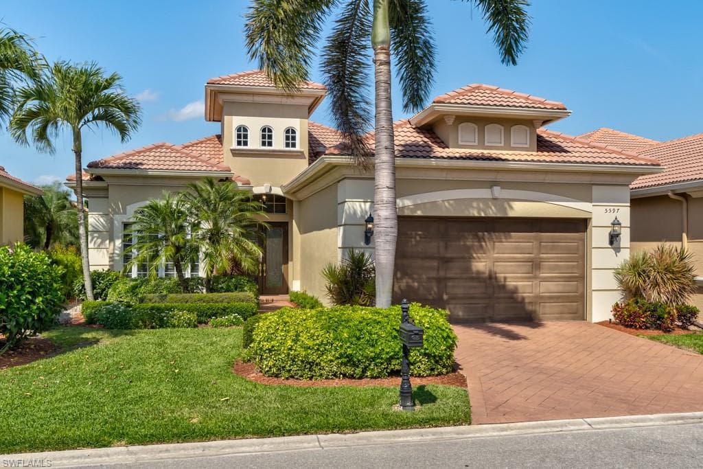 5597 Hammock Isles DR NAPLES, FL 34119