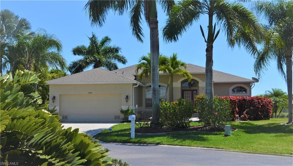 8905 Wellington Lakes CT FORT MYERS, FL 33908
