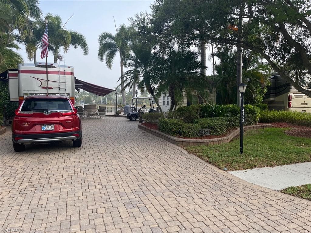 4453 Southern Breeze DR NAPLES, FL 34114