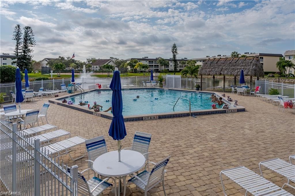 1018 Manatee RD E301 NAPLES, FL 34114