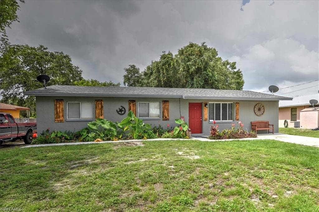 14013 Caribbean BLVD FORT MYERS, FL 33905