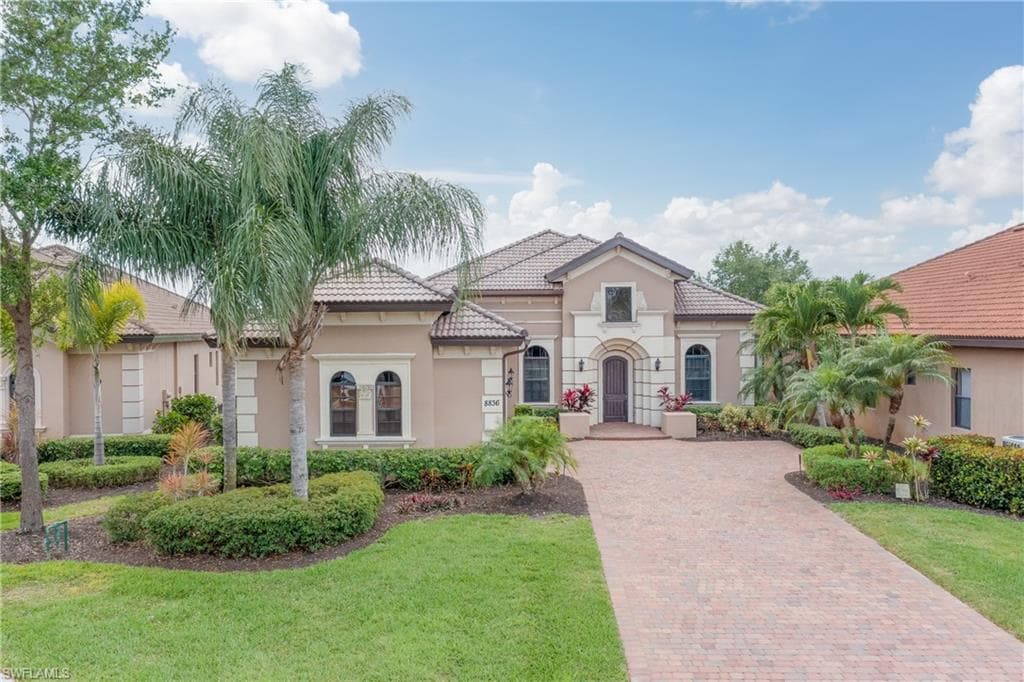 8836 Sarita CT FORT MYERS, FL 33912
