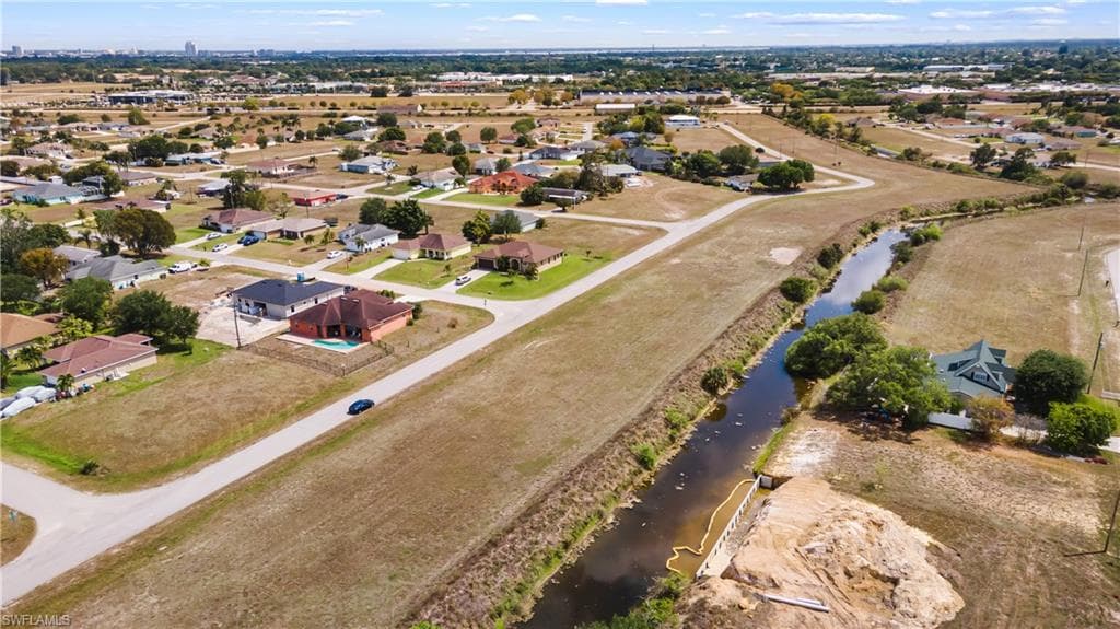 1422 19th PL CAPE CORAL, FL 33909