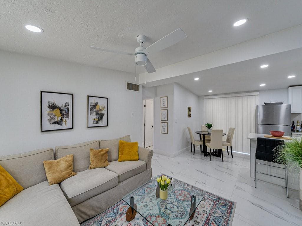 2398 Estey AVE NAPLES, FL 34104