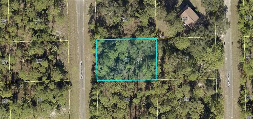 2120 Jefferson AVE ALVA, FL 33920