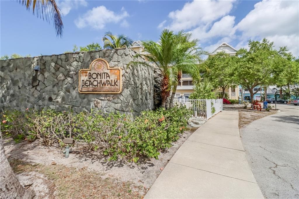 4450 Chickee Hut CT 102 BONITA SPRINGS, FL 34134