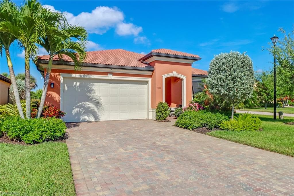 1383 Petone CT NAPLES, FL 34113