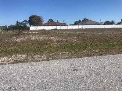 1727 NW 25th LN CAPE CORAL, FL 33993