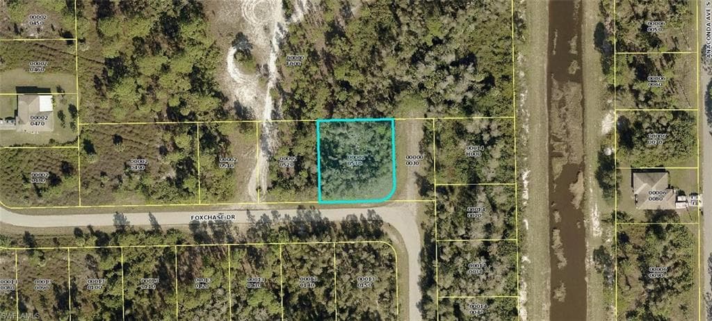 671 Foxchase DR LEHIGH ACRES, FL 33974