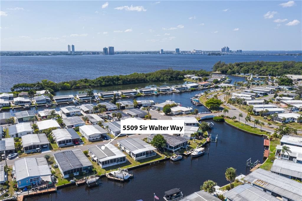 5509 Sir Walter WAY 555 NORTH FORT MYERS, FL 33917