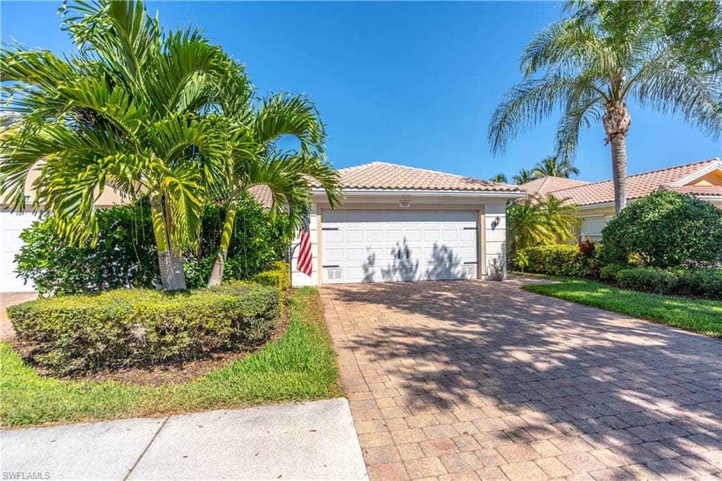 7507 Firenze LN NAPLES, FL 34114