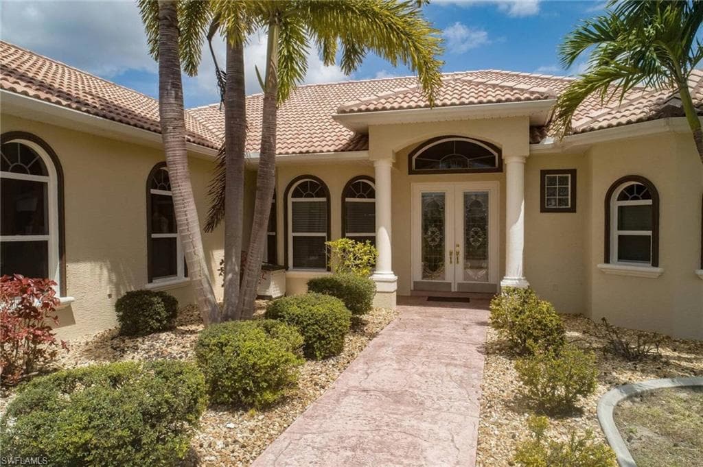 1721 SW 49th LN CAPE CORAL, FL 33914