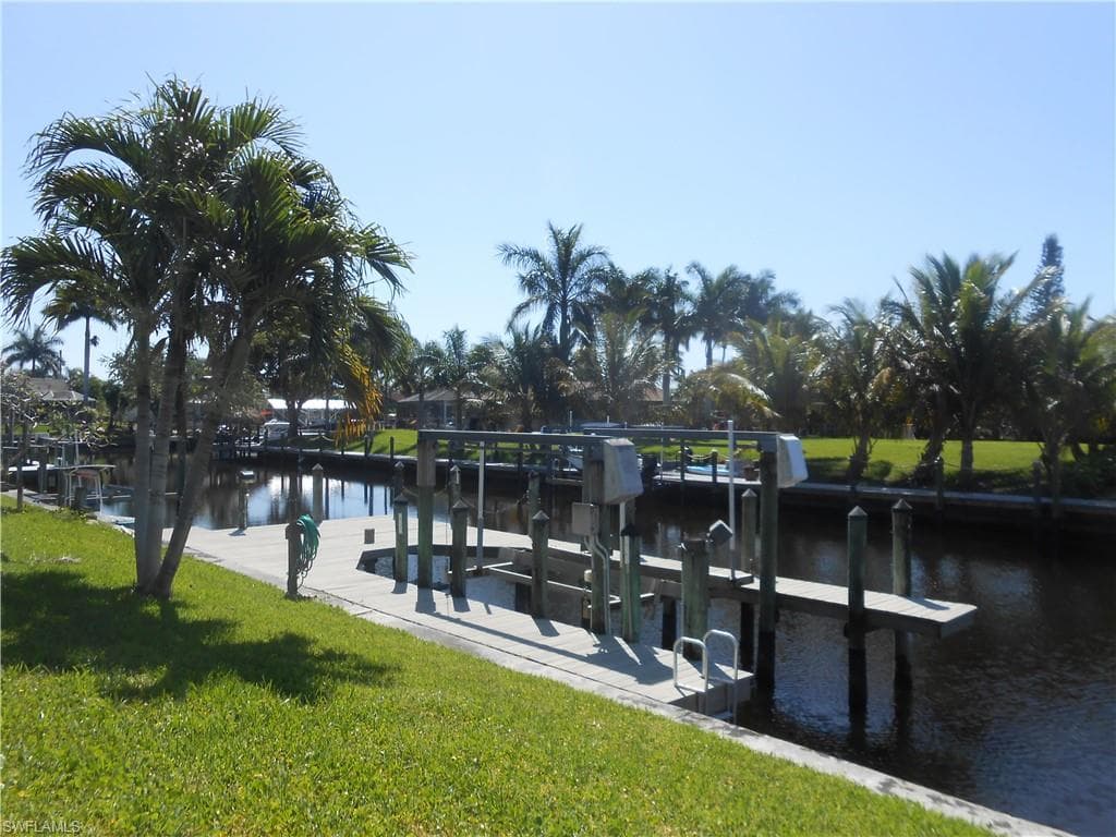 1934 Everest PKY CAPE CORAL, FL 33904