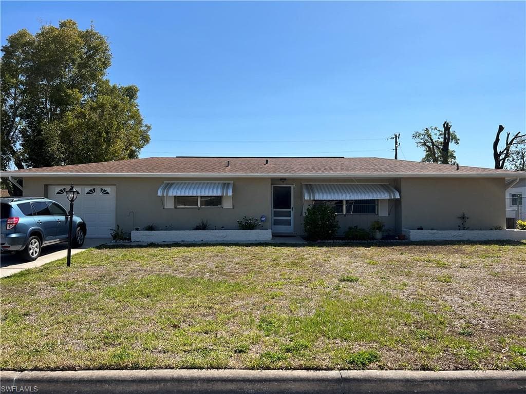 207 Idleview AVE LEHIGH ACRES, FL 33936