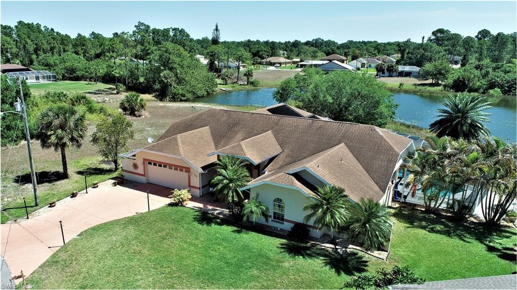 853 Geneva ST LEHIGH ACRES, FL 33974