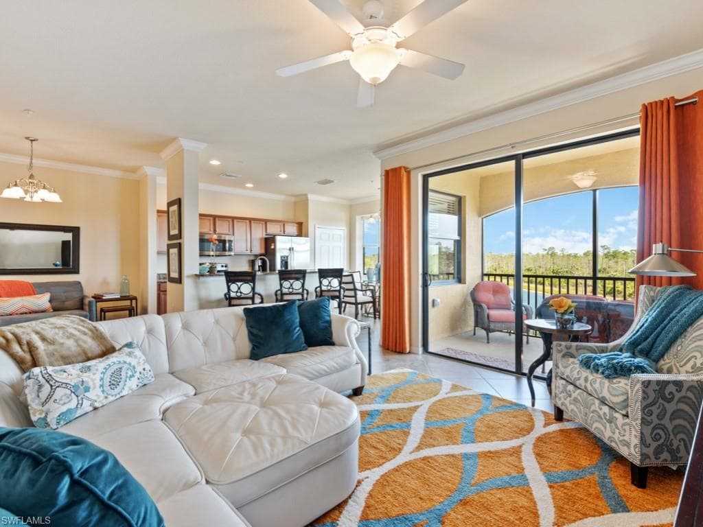 9731 Acqua CT 545 NAPLES, FL 34113