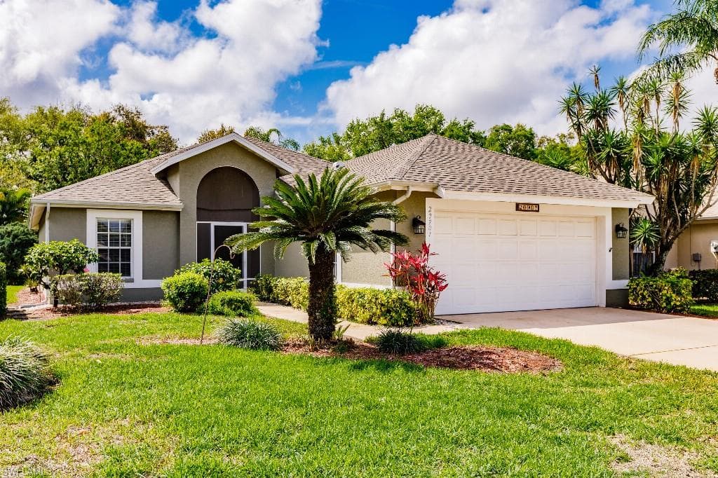 20907 Country Barn DR ESTERO, FL 33928