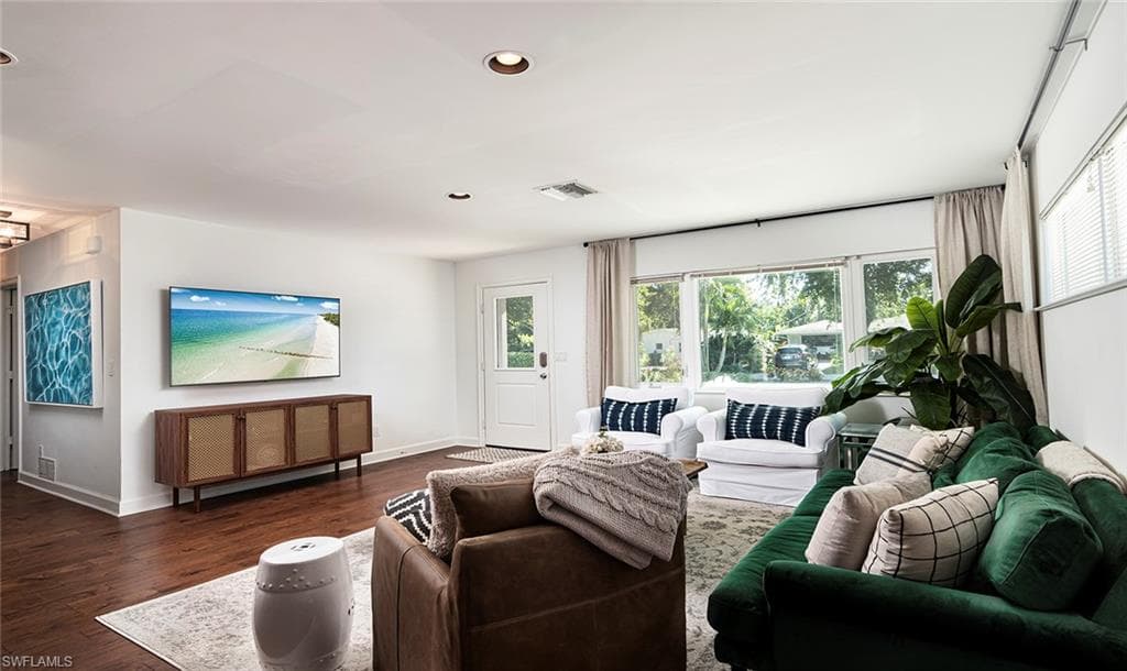 1175 9th AVE N NAPLES, FL 34102