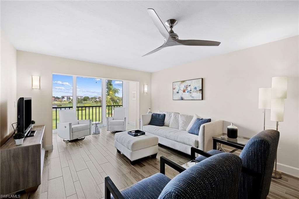 29 High Point CIR E 304 NAPLES, FL 34103