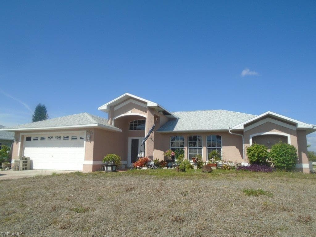 1021 SW 4th PL CAPE CORAL, FL 33991