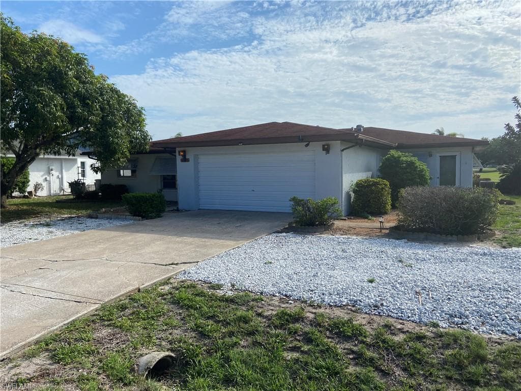18005 Cypress Point RD FORT MYERS, FL 33967