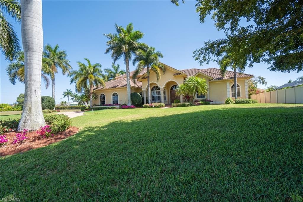 511 Alameda CT MARCO ISLAND, FL 34145