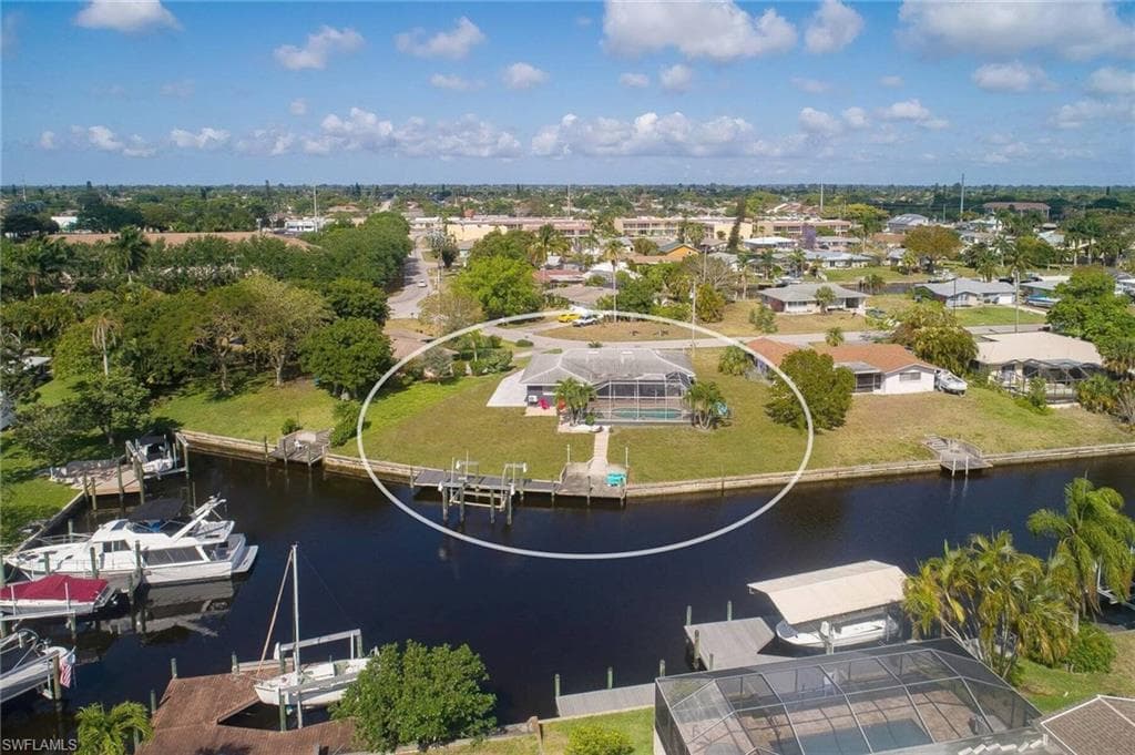 2833 SE 17th AVE CAPE CORAL, FL 33904