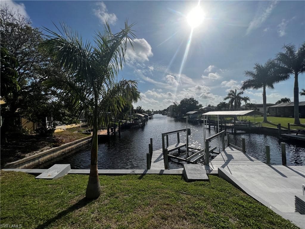 3909 SE 16th PL CAPE CORAL, FL 33904