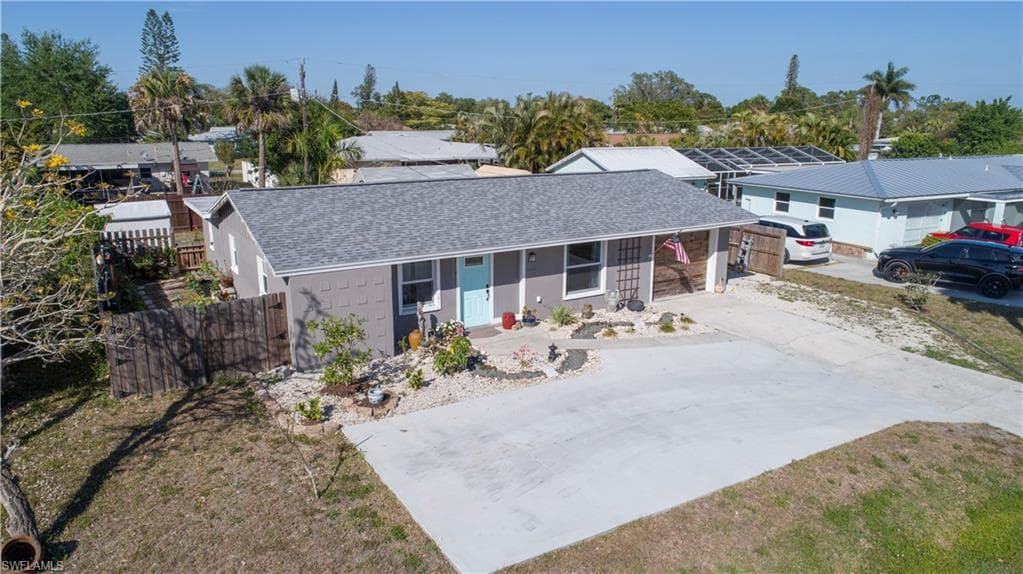 4825 Cortez CIR NAPLES, FL 34112