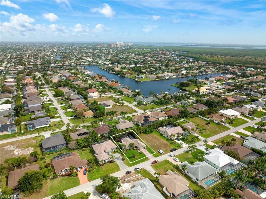 5219 SW 27th PL CAPE CORAL, FL 33914