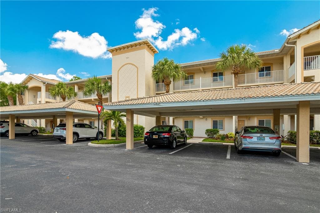 7811 Regal Heron CIR 4-204 NAPLES, FL 34104