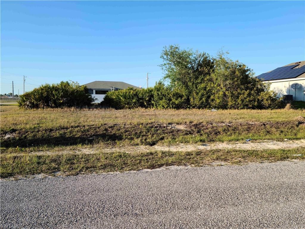 1119 NW 22nd ST CAPE CORAL, FL 33993