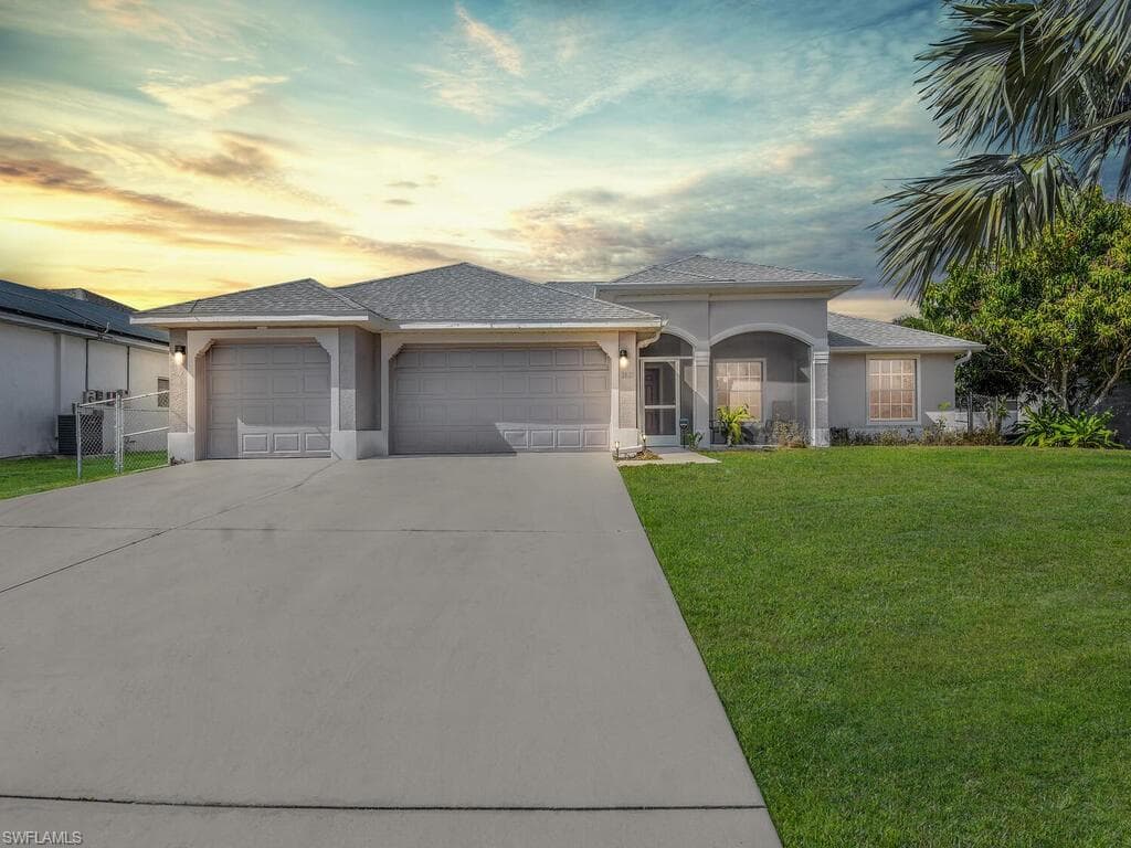1617 NW 17th TER CAPE CORAL, FL 33993
