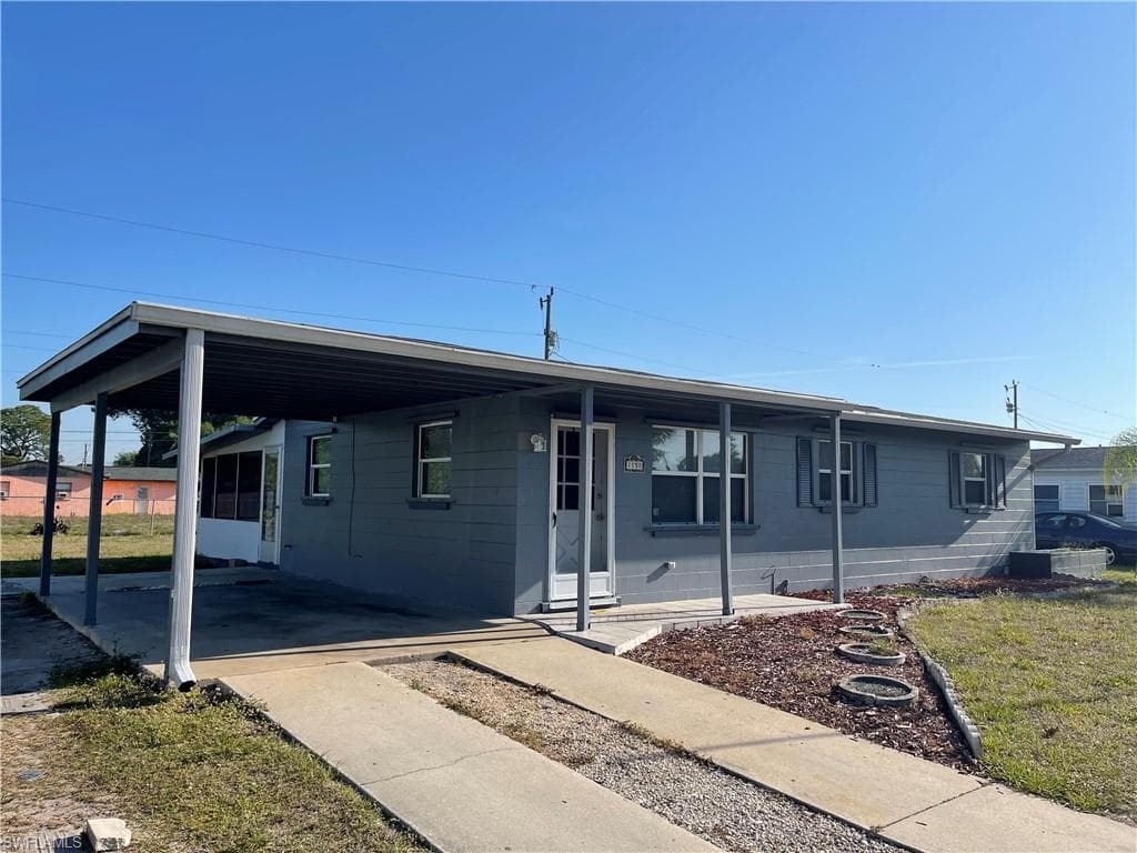 1158 Navajo AVE LEHIGH ACRES, FL 33936