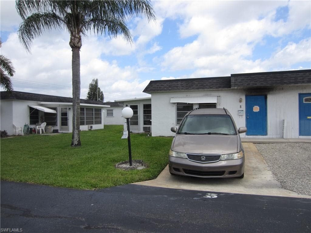 5 Temple CT LEHIGH ACRES, FL 33936