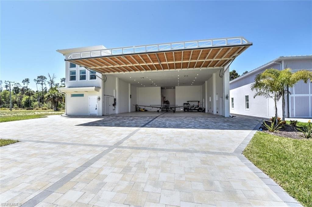 3979 Skyway DR 17 NAPLES, FL 34112
