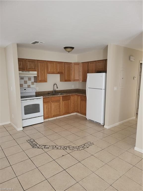 1727 SE 15th PL 3 CAPE CORAL, FL 33990