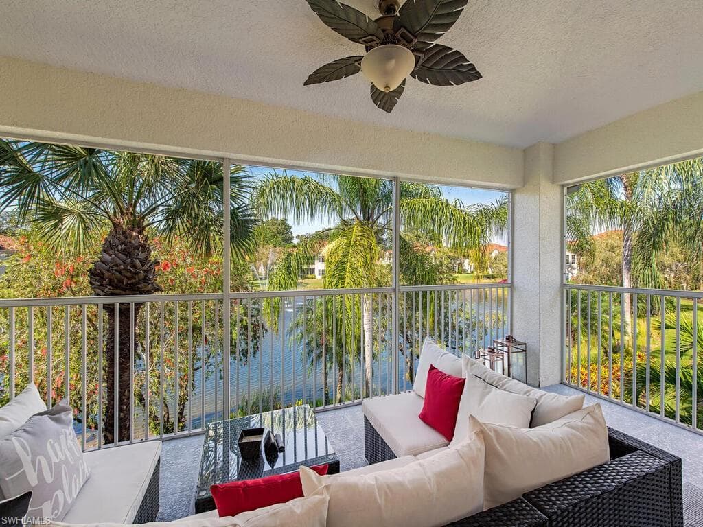 6185 Reserve CIR 1404 NAPLES, FL 34119
