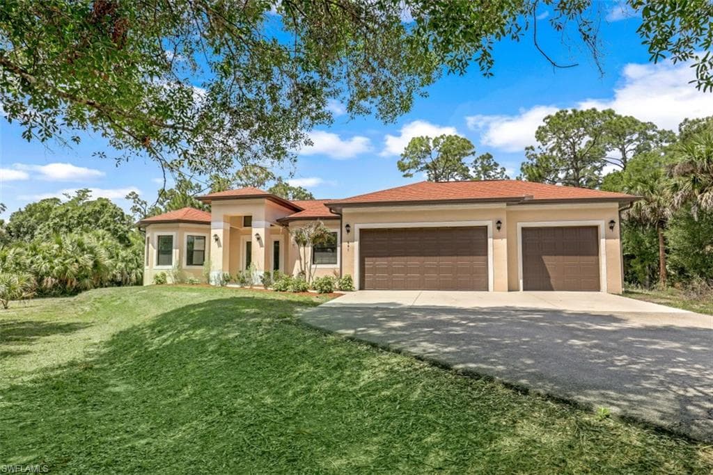 591 12th ST NE NAPLES, FL 34120